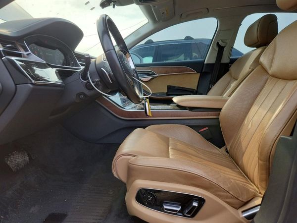 2019 AUDI A8 quattro L