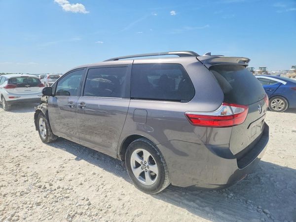 2019 TOYOTA SIENNA