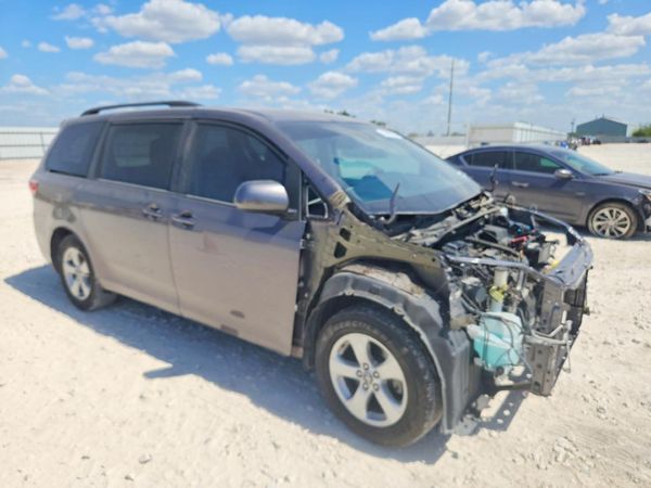 2019 TOYOTA SIENNA