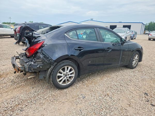 2016 MAZDA 3 Touring/GS