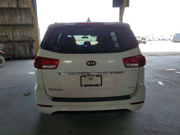 2016 KIA SEDONA LX - Middle-low