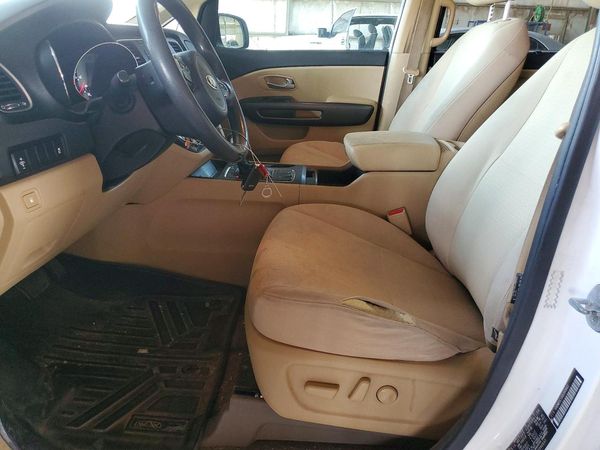 2016 KIA SEDONA LX - Middle-low