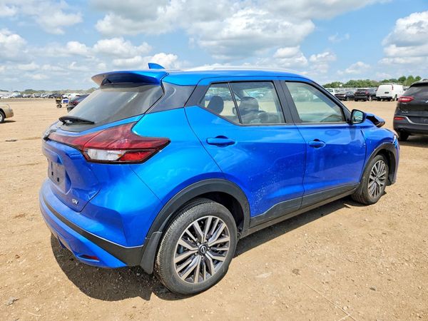 2024 NISSAN KICKS