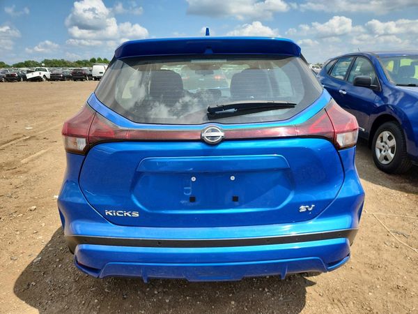 2024 NISSAN KICKS