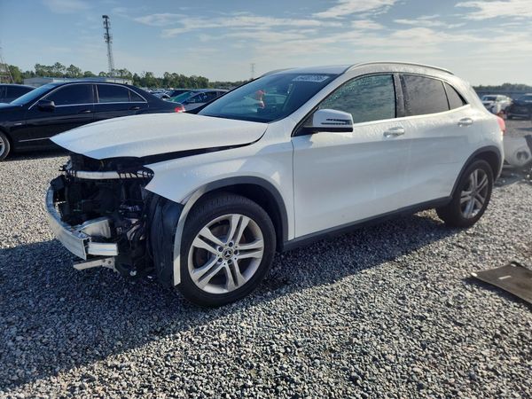 2018 MERCEDES-BENZ GLA