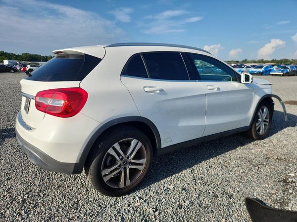 2018 MERCEDES-BENZ GLA
