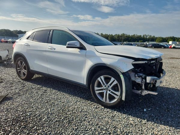 2018 MERCEDES-BENZ GLA