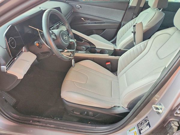 2025 HYUNDAI ELANTRA
