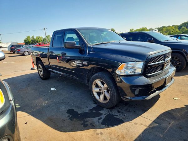 2016 RAM 1500 ST