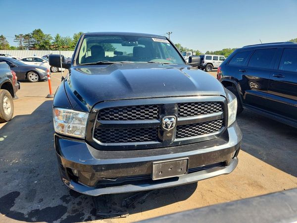 2016 RAM 1500 ST