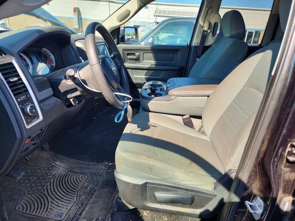 2016 RAM 1500 ST