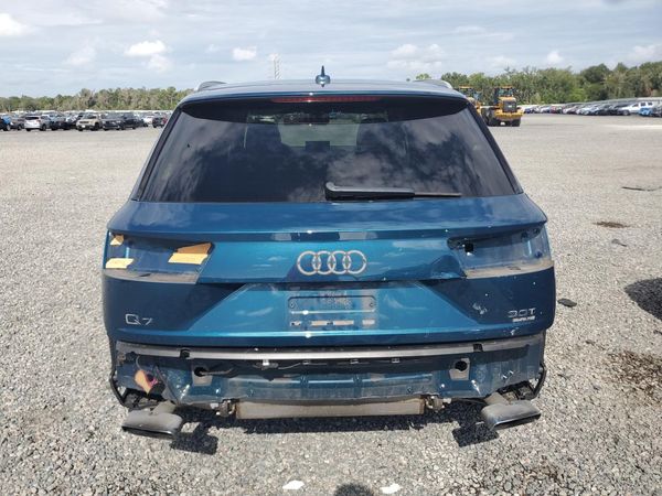 2018 AUDI Q7 quattro Premium Plus