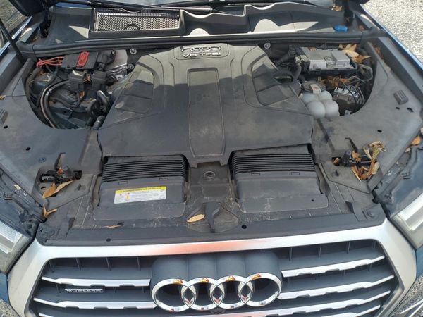 2018 AUDI Q7 quattro Premium Plus