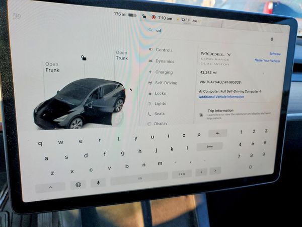 2023 TESLA MODEL Y
