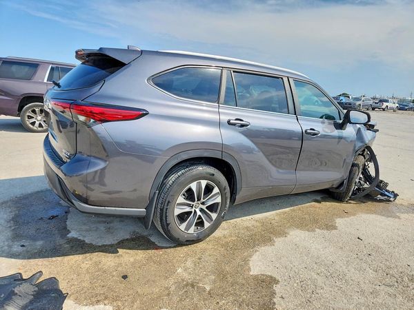 2023 TOYOTA HIGHLANDER