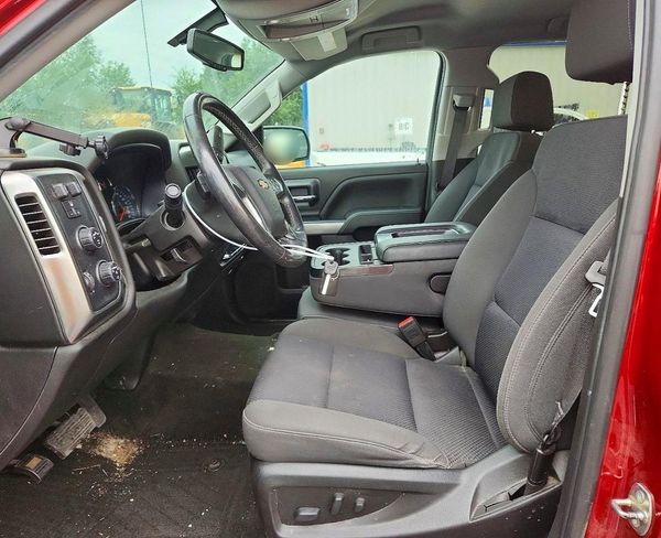 2018 CHEVROLET SILVERADO LT — DENT