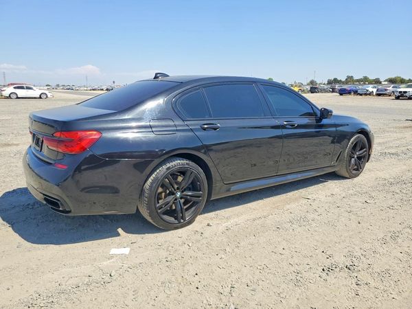 2018 BMW 740