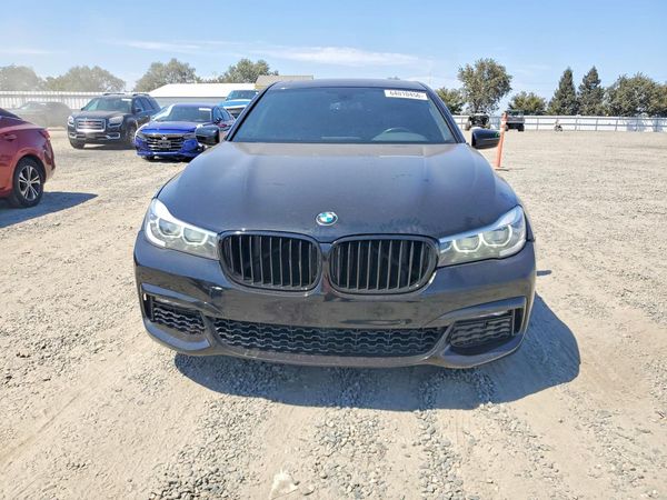 2018 BMW 740
