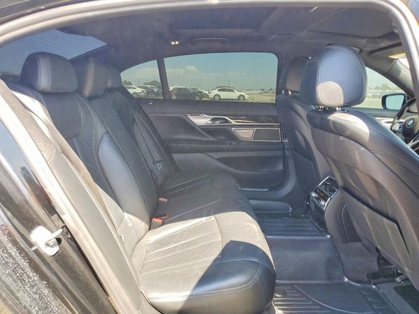 2018 BMW 740