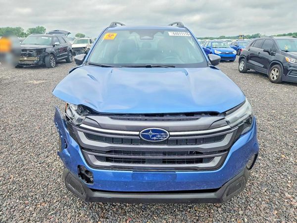 2025 SUBARU FORESTER Limited