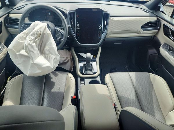 2025 SUBARU FORESTER Limited