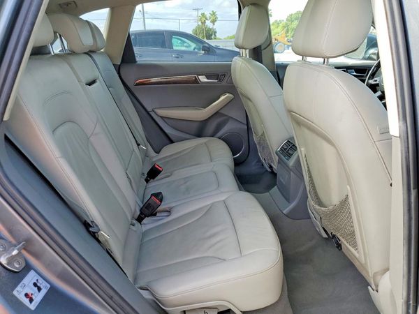 2012 AUDI Q5 Premium Plus