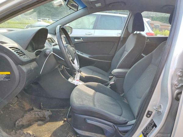 2012 HYUNDAI ACCENT