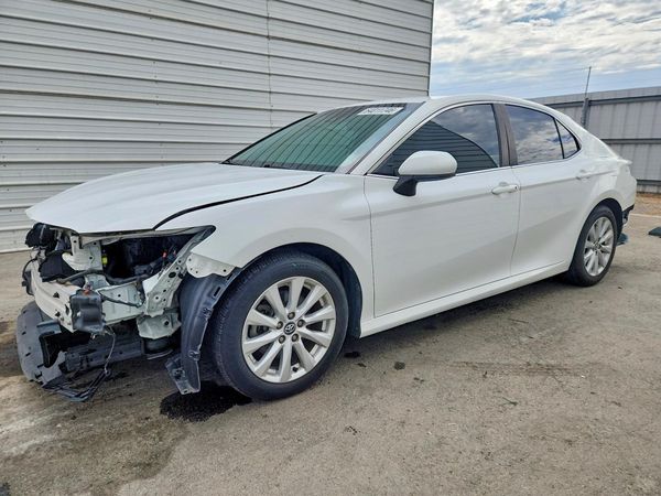 2020 TOYOTA CAMRY