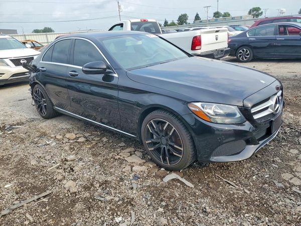 2016 MERCEDES-BENZ C C300
