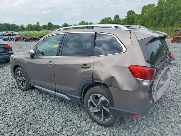 2022 SUBARU FORESTER Touring