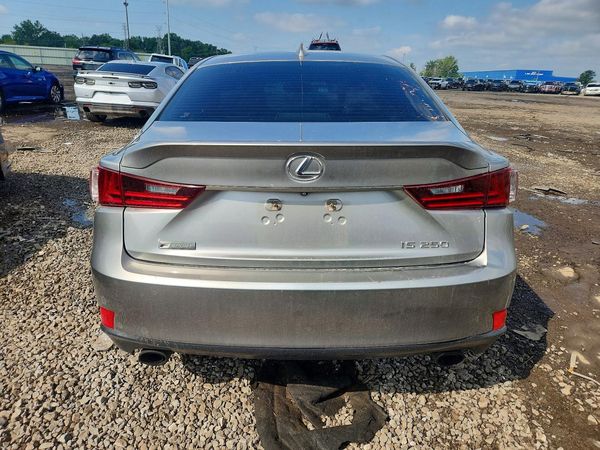 2015 LEXUS IS