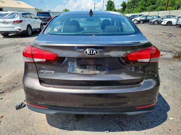 2017 KIA FORTE LX Base