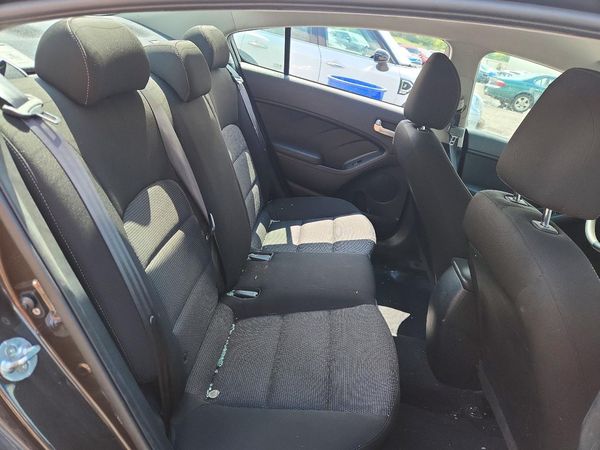 2017 KIA FORTE LX Base