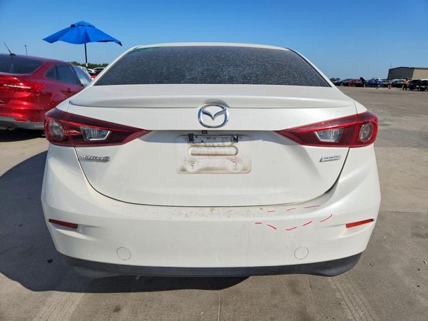 2018 MAZDA 3 Touring