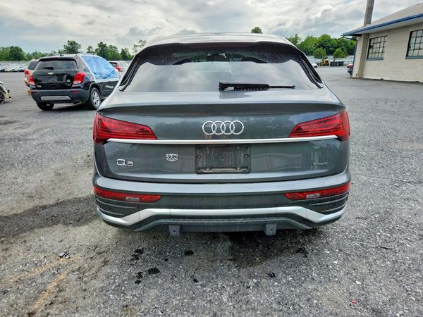 2022 AUDI Q5 S Line quattro Premium