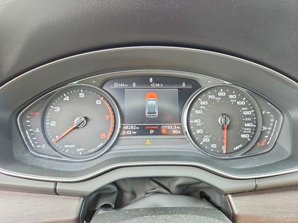 2022 AUDI Q5 S Line quattro Premium