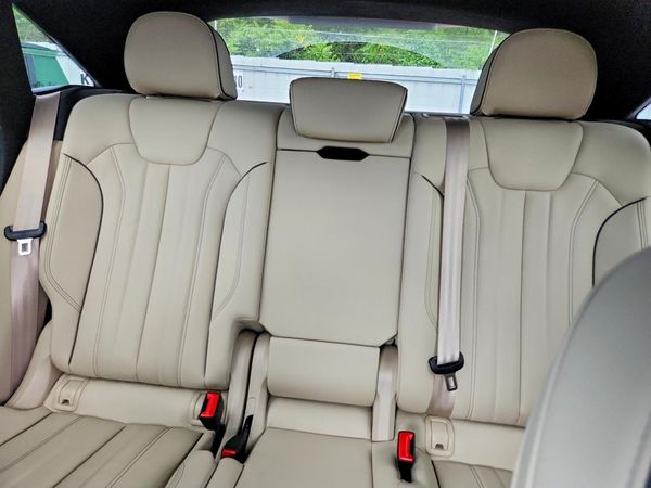 2022 AUDI Q5 S Line quattro Premium