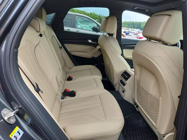 2022 AUDI Q5 S Line quattro Premium