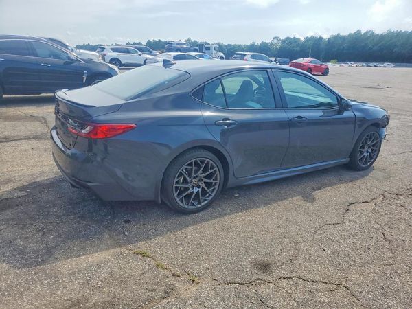 2025 TOYOTA CAMRY
