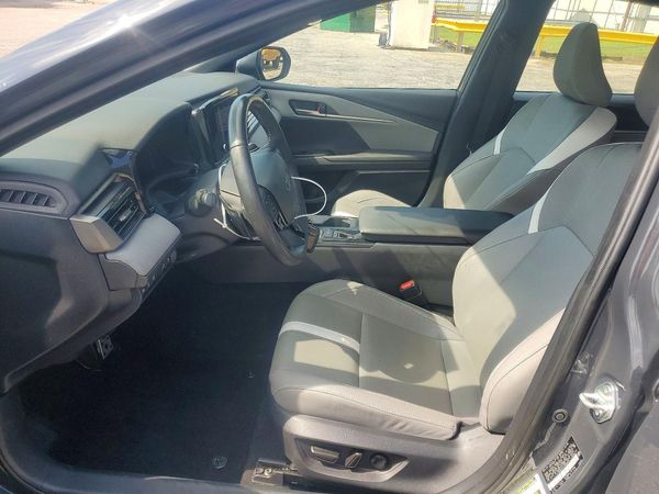 2025 TOYOTA CAMRY