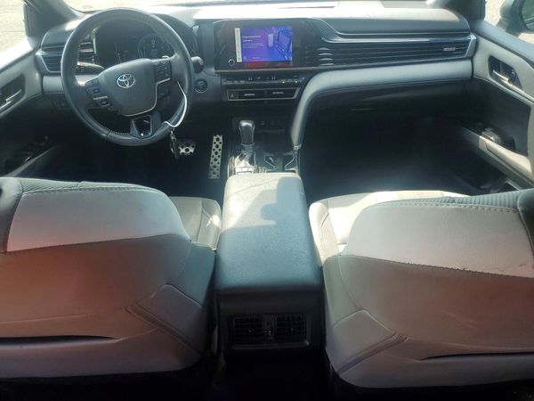 2025 TOYOTA CAMRY