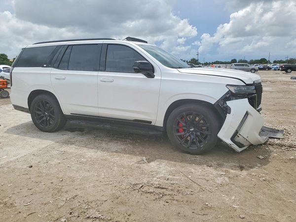 2024 CADILLAC ESCALADE Sport +Touring Pkg — Passenger 3/4