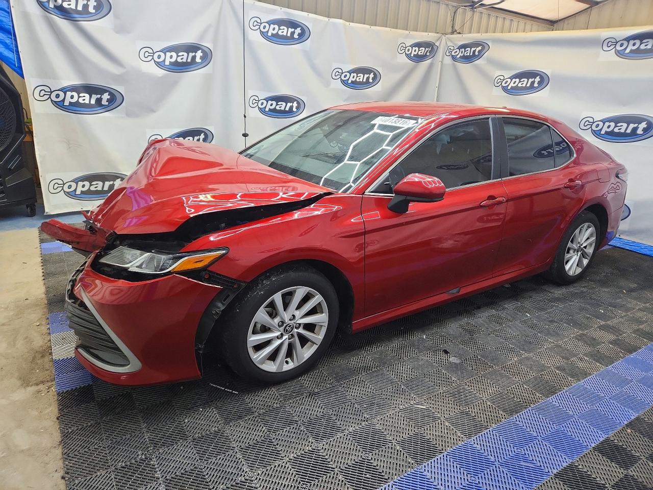 2024 TOYOTA CAMRY