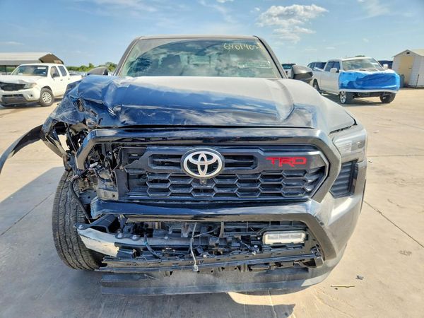 2025 TOYOTA TACOMA