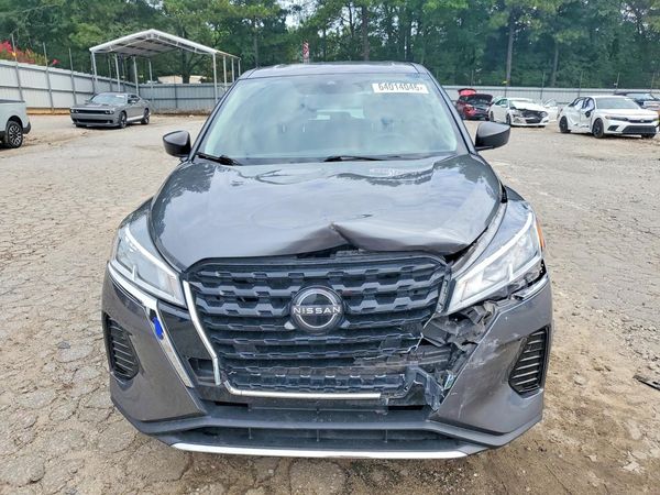 2022 NISSAN KICKS S