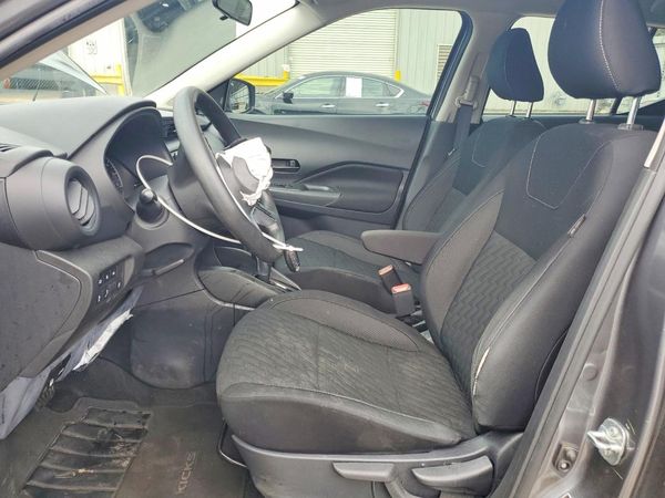 2022 NISSAN KICKS S