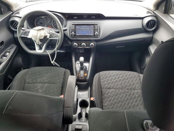 2022 NISSAN KICKS S