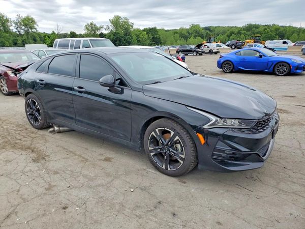 2022 KIA K5