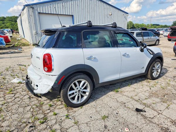 2014 MINI COOPER