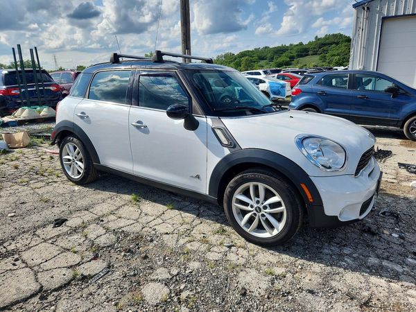 2014 MINI COOPER